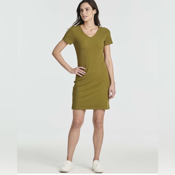 Essentials Size Guide Chart - Picture 2 of 6